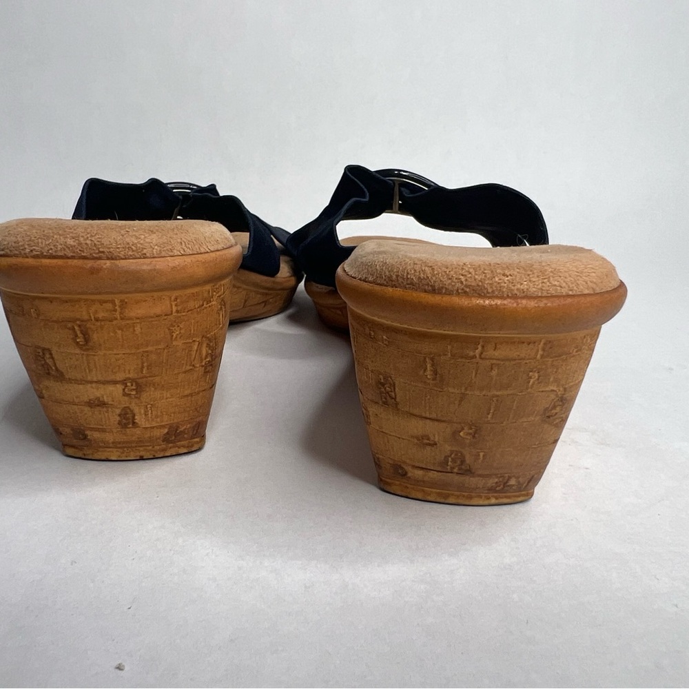Vintage‎ ITALIAN SHOEMAKERS Navy Blue Fabric Open Toe Wedge Sandals Sz 8 - Picture 3 of 8